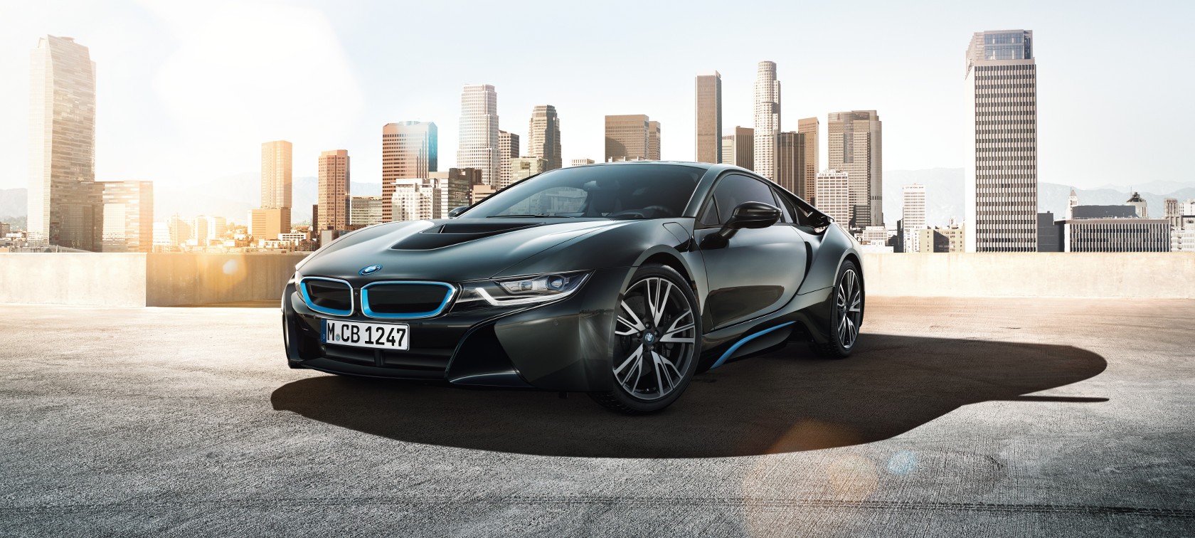 BMW i8 - samochód marzeń dla wielu - przedstawiamy dane techniczne, ceny, opinie, spalanie