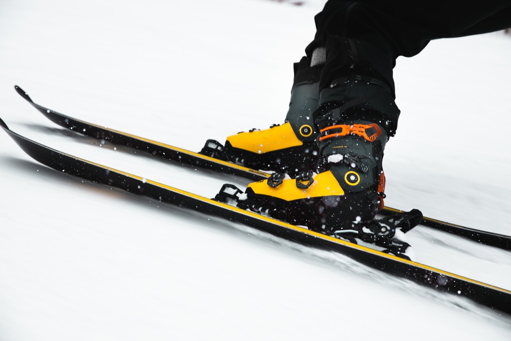 Jakie buty narciarskie znajdziemy w czasie wyprzedaży?