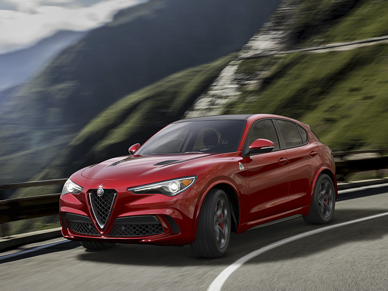 Alfa Romeo Stelvio zaprezentowana! Jest świetna - konkurencja dla BMW i Porsche - ceny, kiedy premiera w Polsce?