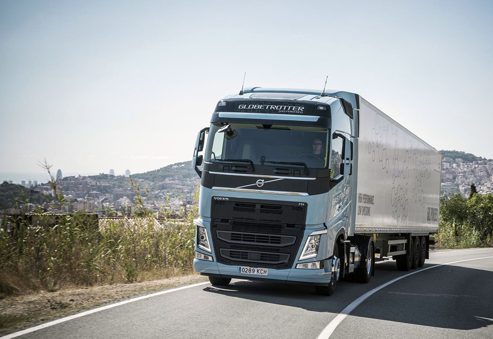 Volvo Trucks rozpocznie sprzedaż elektrycznych ciężarówek przeznaczonych do transportu miejskiego