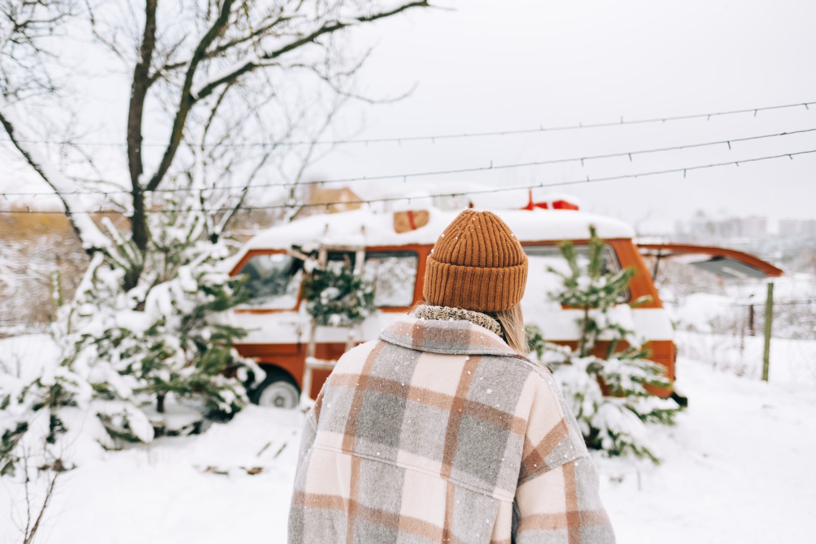 Kamper na ferie zimowe! 10 Ciekawych kierunków na podróż kamperem zimą